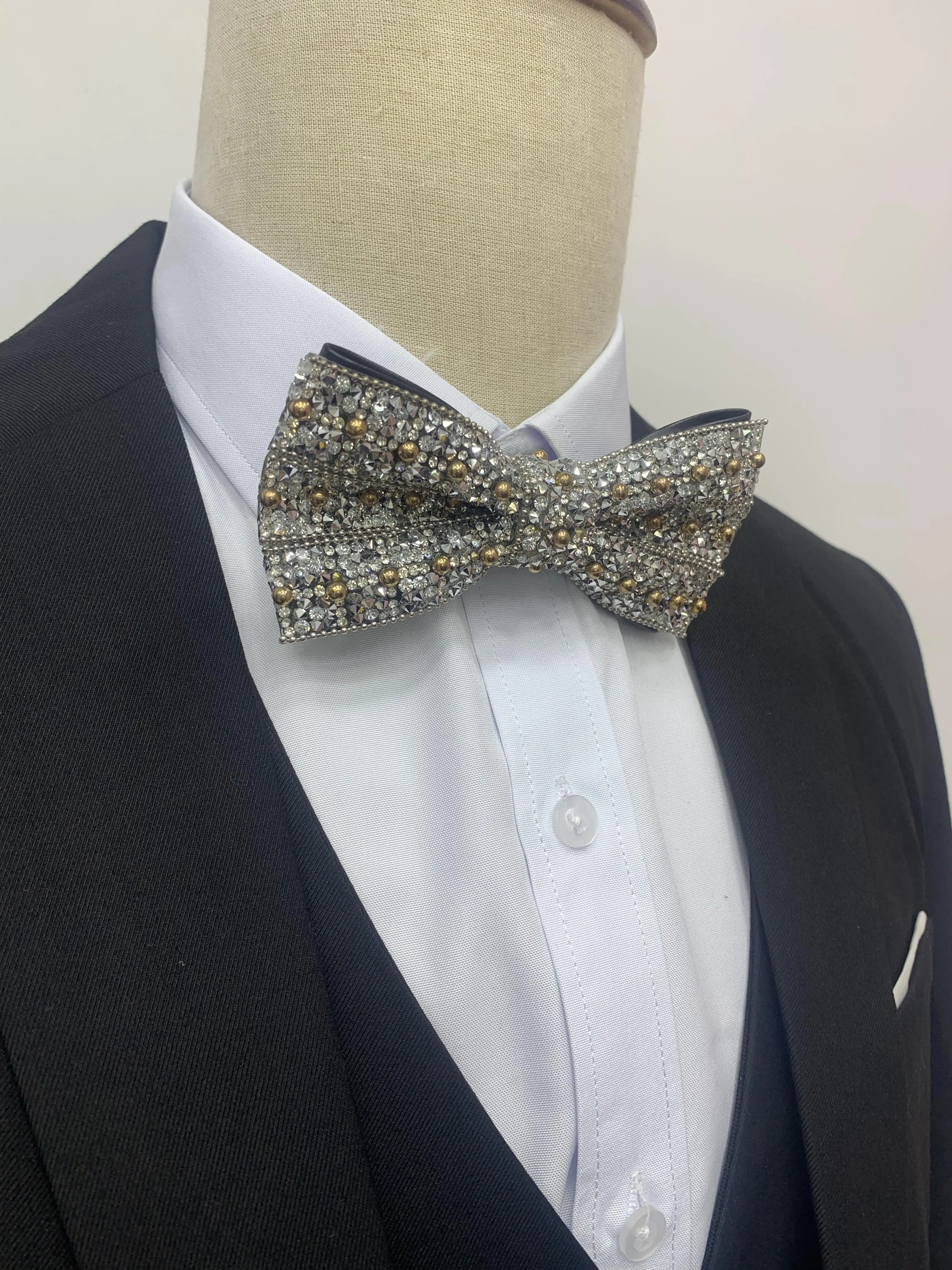Silver Crystal Bowtie (2)