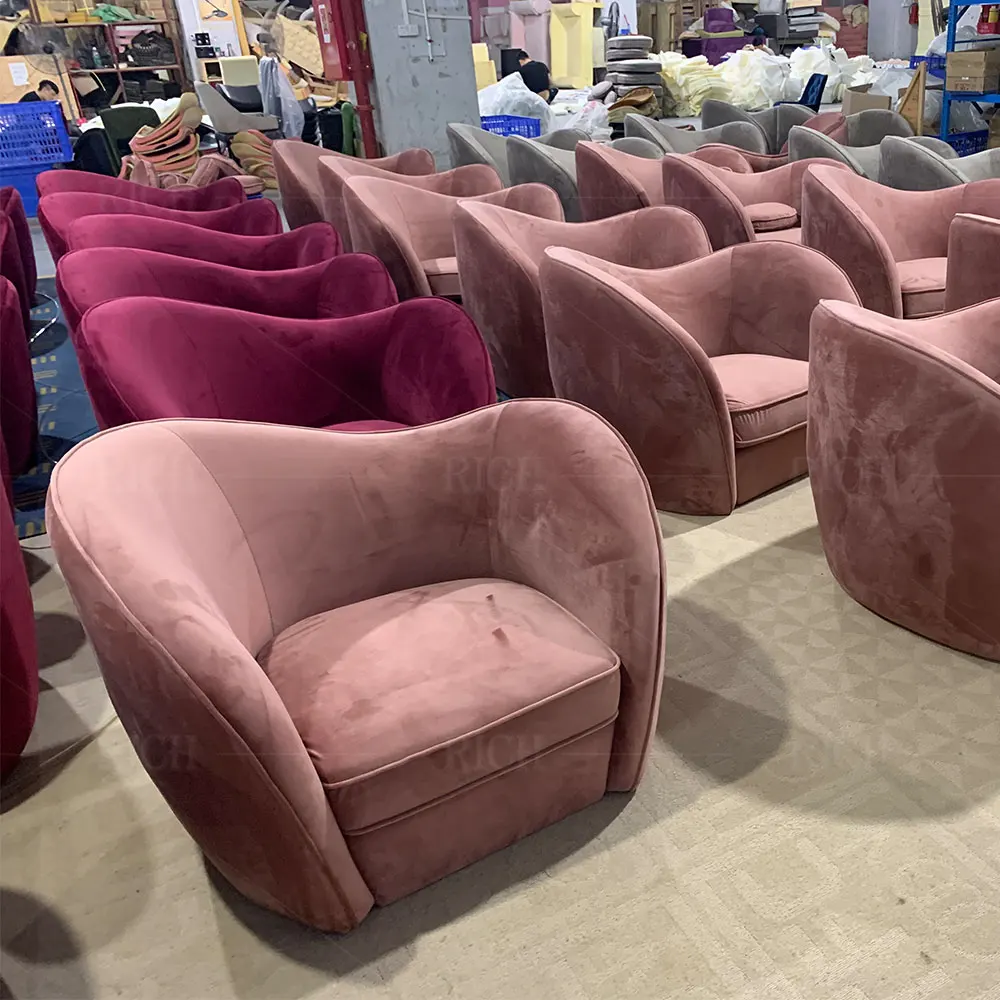 
 Европейский одинарный Розовый бархатный тканевый диван для влюбленных мебель для гостиной золотые дужки из нержавеющей стали  