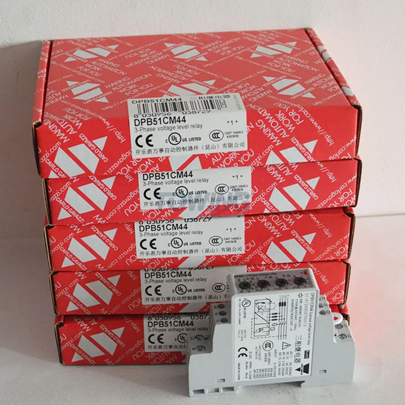 DPB51CM44.jpg