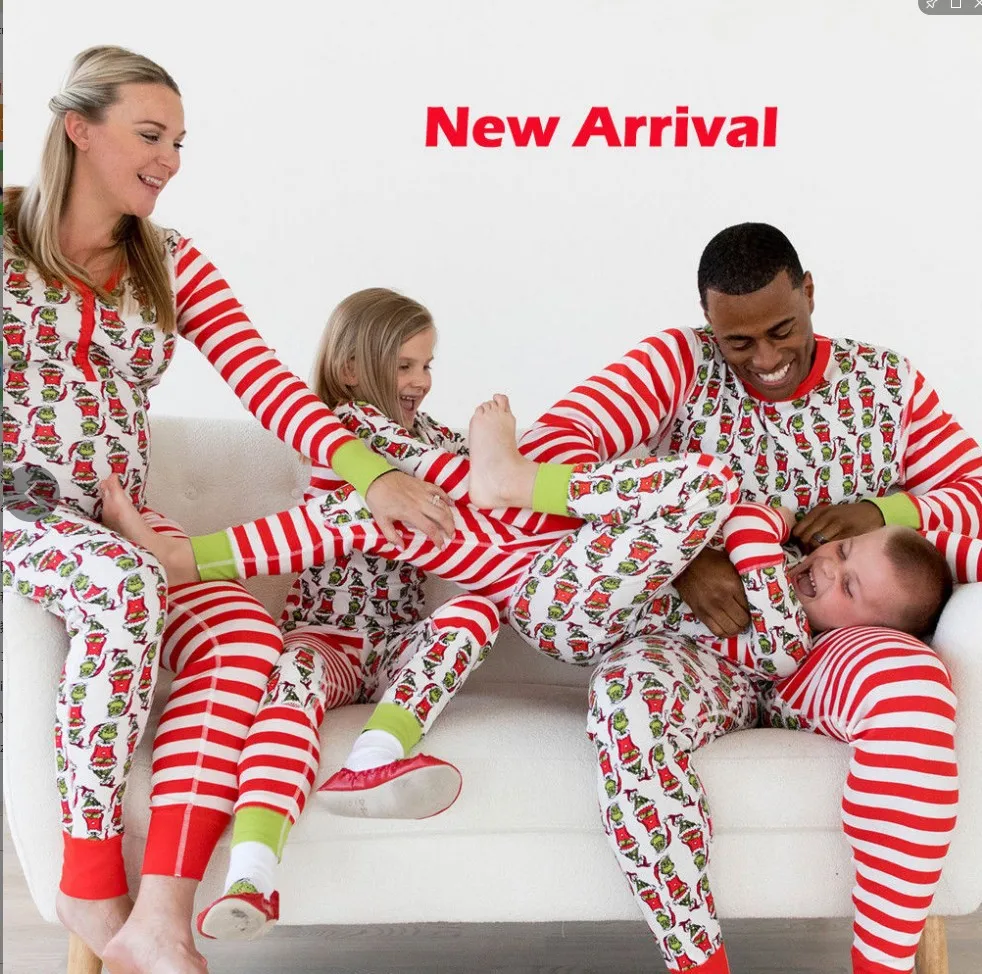 
Красивый Лидер продаж бутик набор Рождественская сочетающаяся семейная одежда 