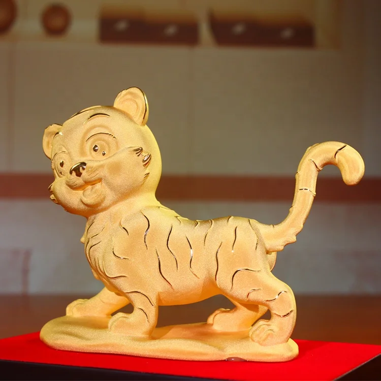 Custom Tiger Zodiac Figurine 24k Pure Gold Plating Year 2022 Mascot Golden Tiger Animal Statue For Home Desktop Decoration