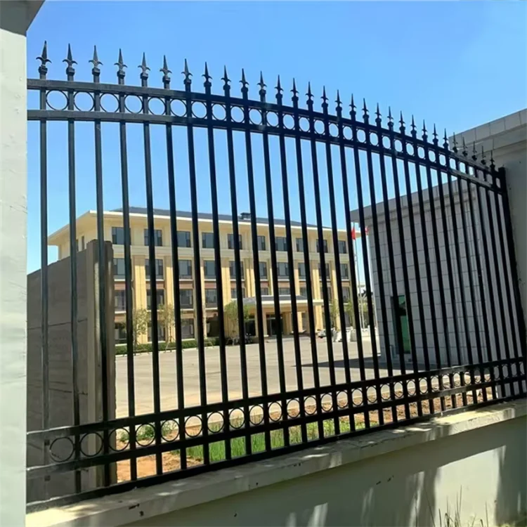 steel picket fence20