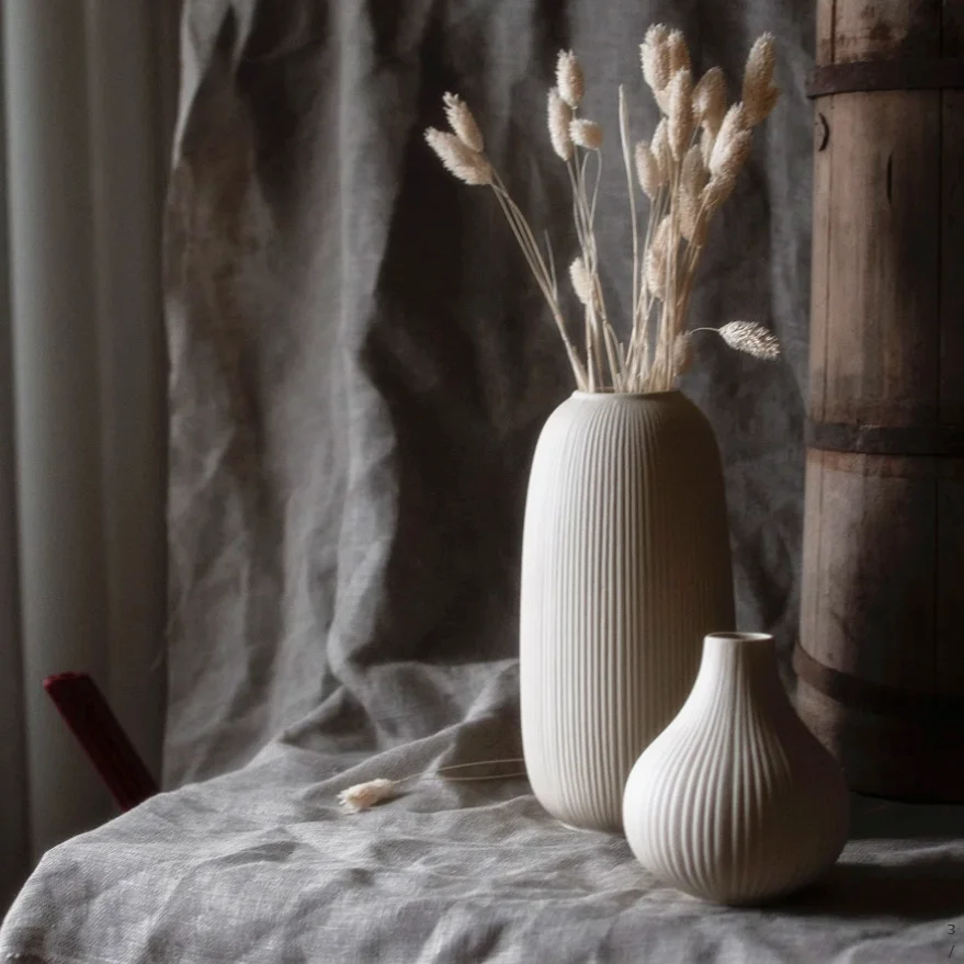 
Недорогая матовая настольная Свадебная декоративная пампасная трава, мини керамическая фарфоровая ваза для домашнего декора 