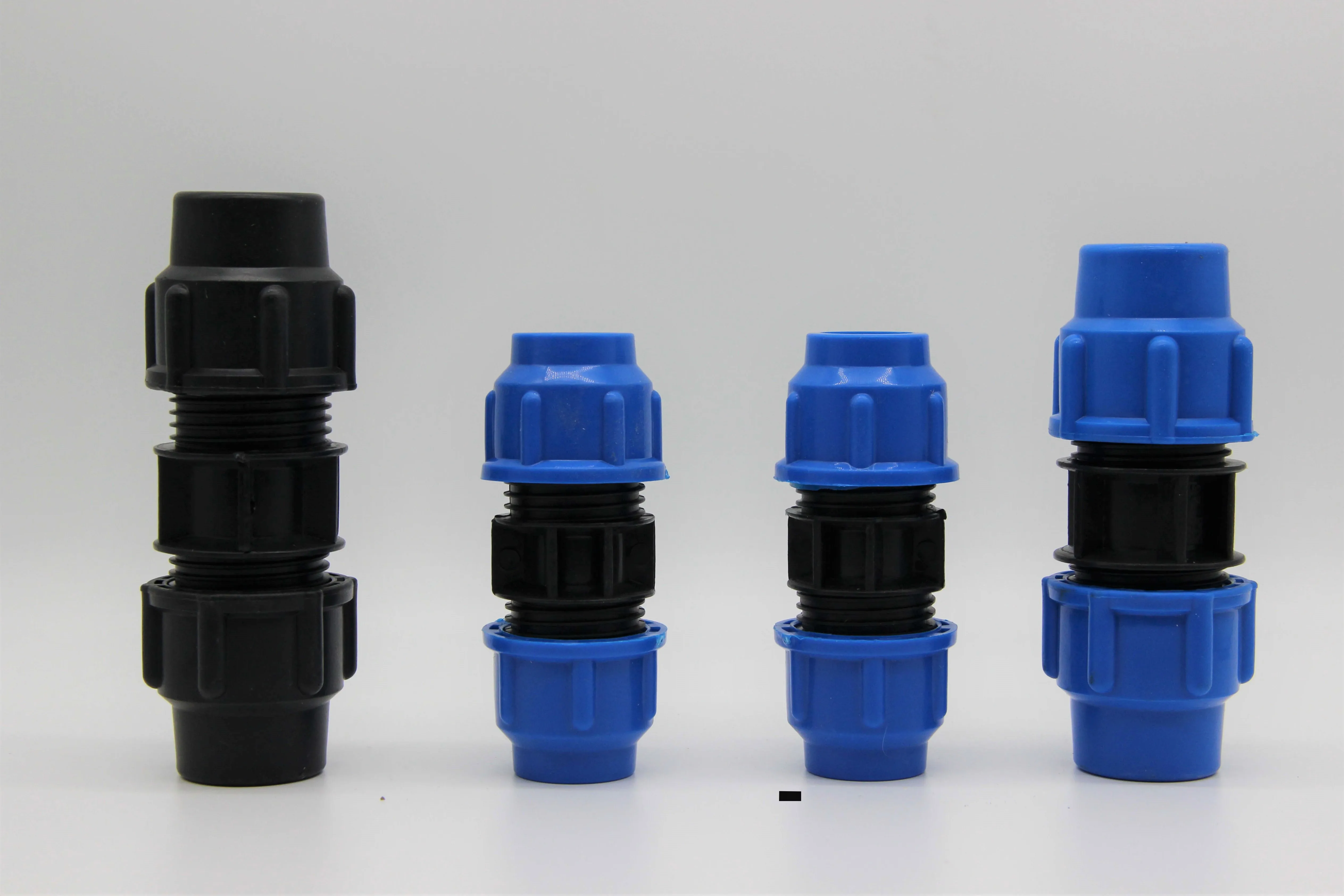 
HDPE трубы и фитинги для водоснабжения Dn20-1200mm картонная упаковка синие компрессионные фитинги Соединительные линии обеспечивают образцы 