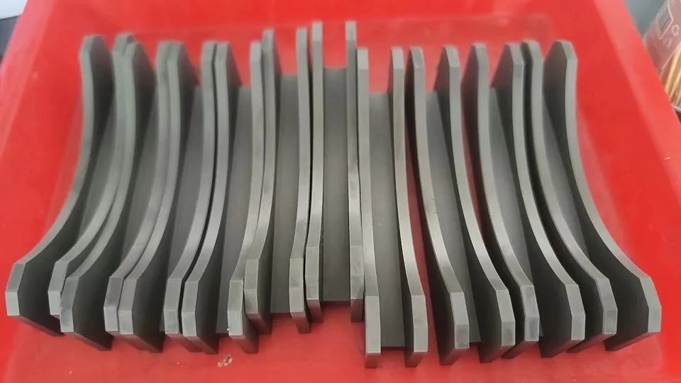 Neodymium magnet.jpg
