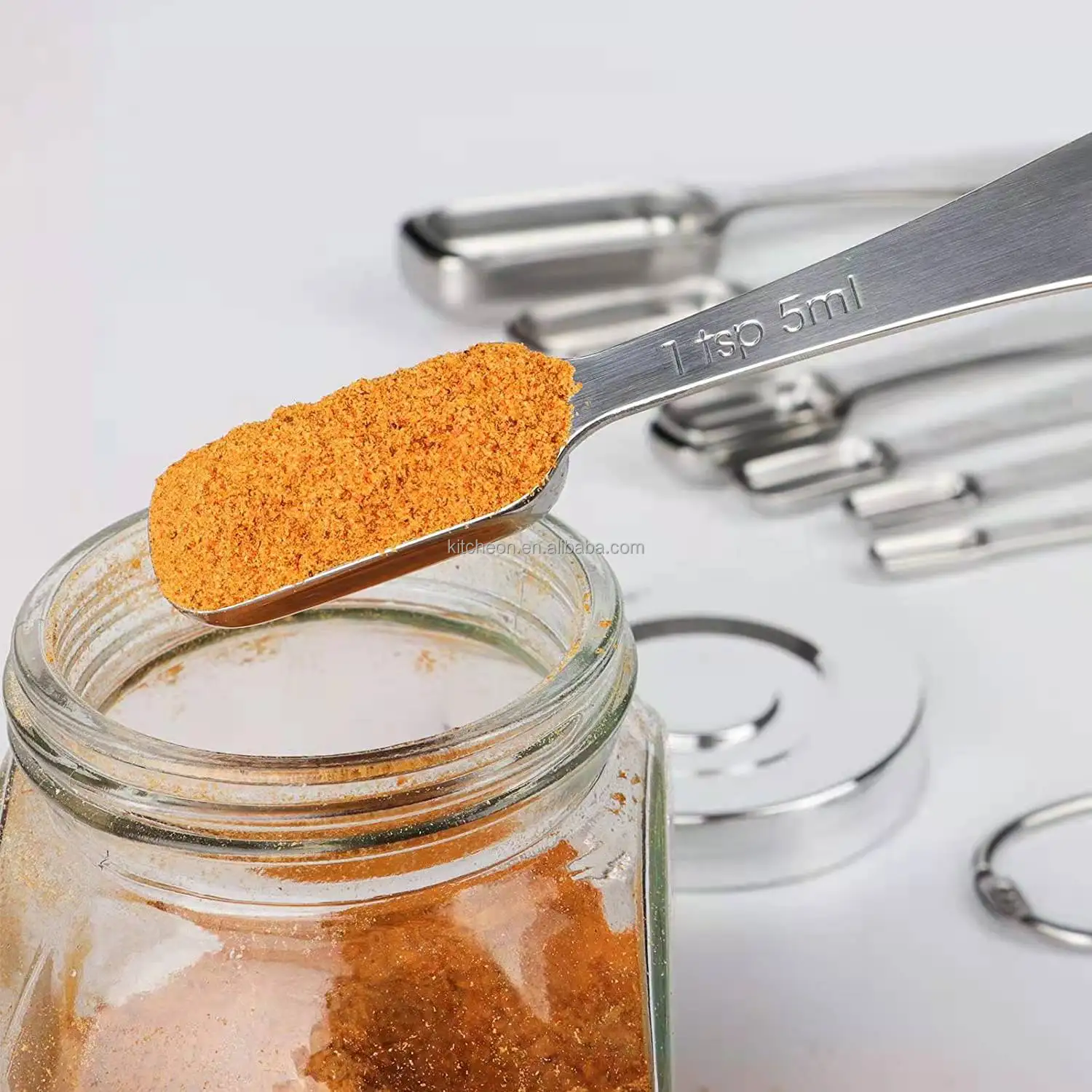 measuring spoons