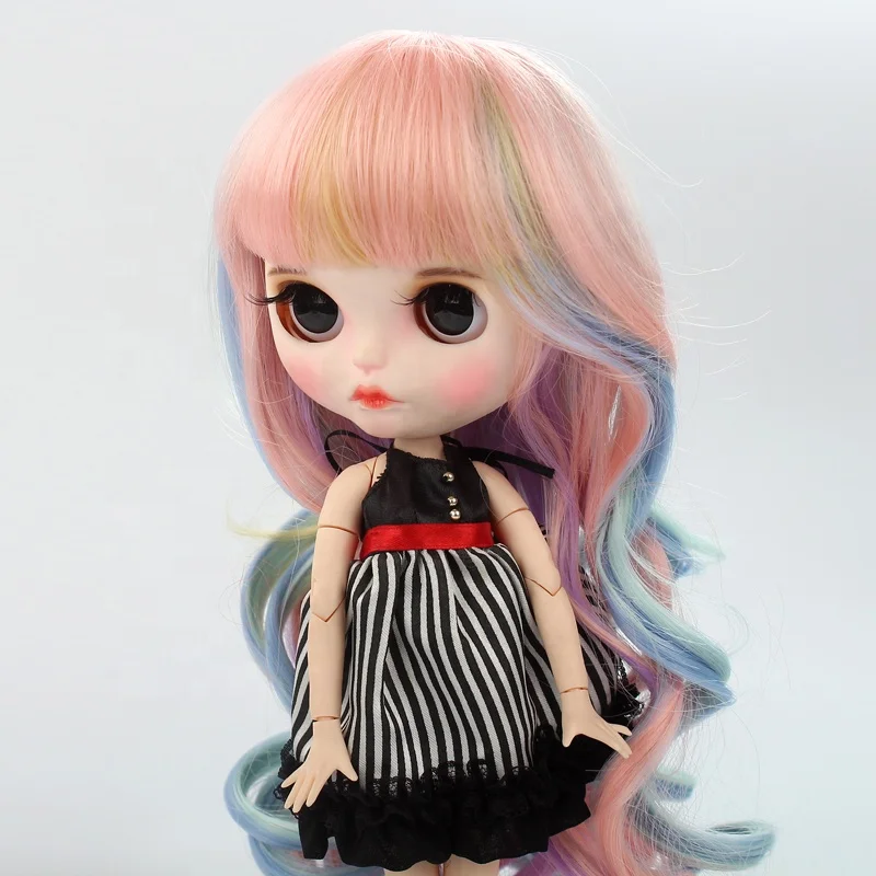 
Низкая цена, красивая кукла Blythe из синтетического волокна, красочные длинные вьющиеся парики 