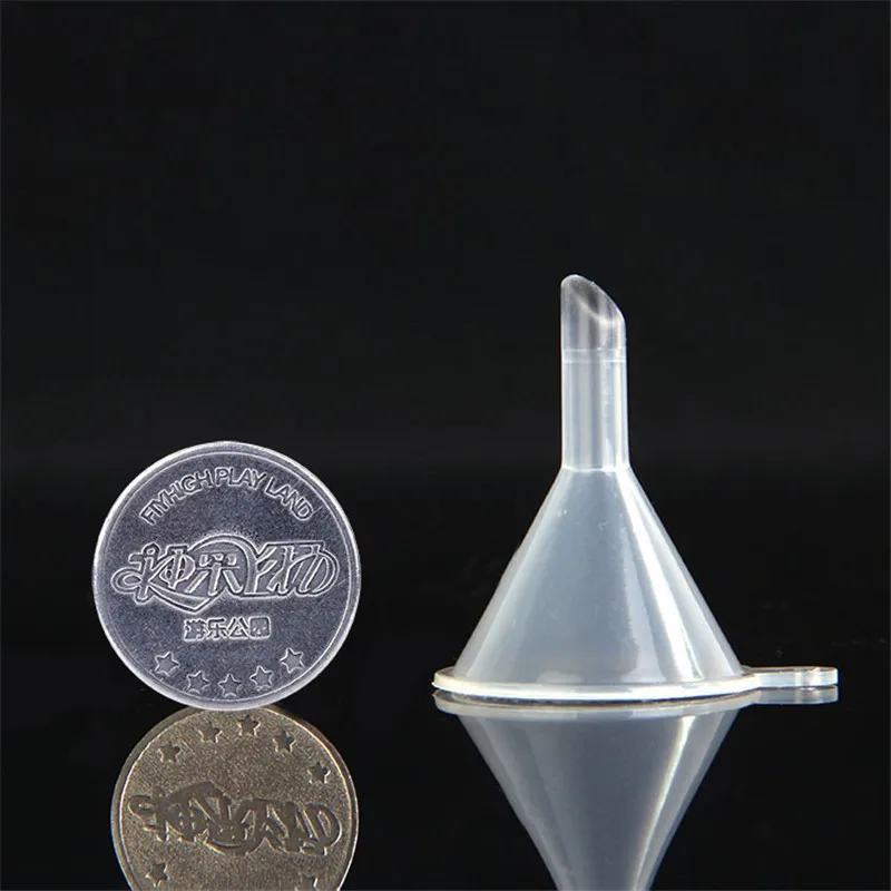 
Недорогая Высококачественная маленькая пластиковая мини-воронка 