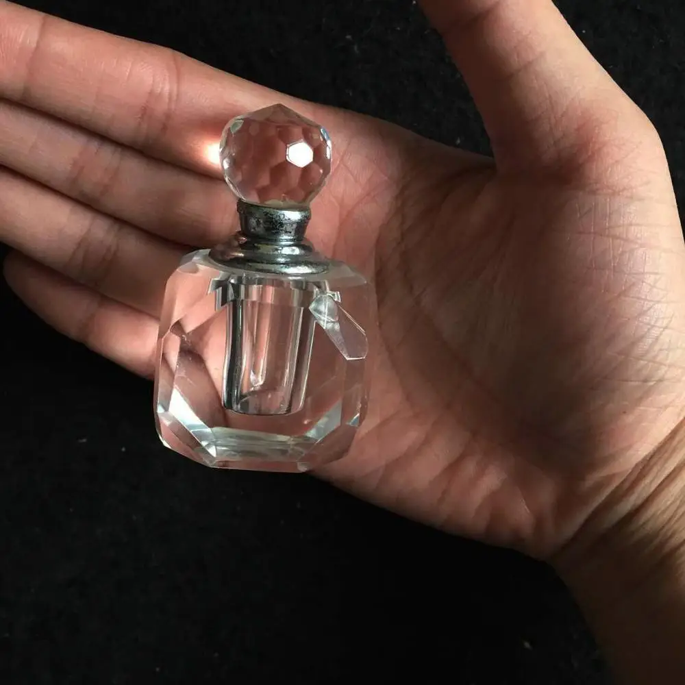 
 Деокративная Хрустальная бутылка для масла, парфюмерная Хрустальная бутылка для свадебных сувениров  