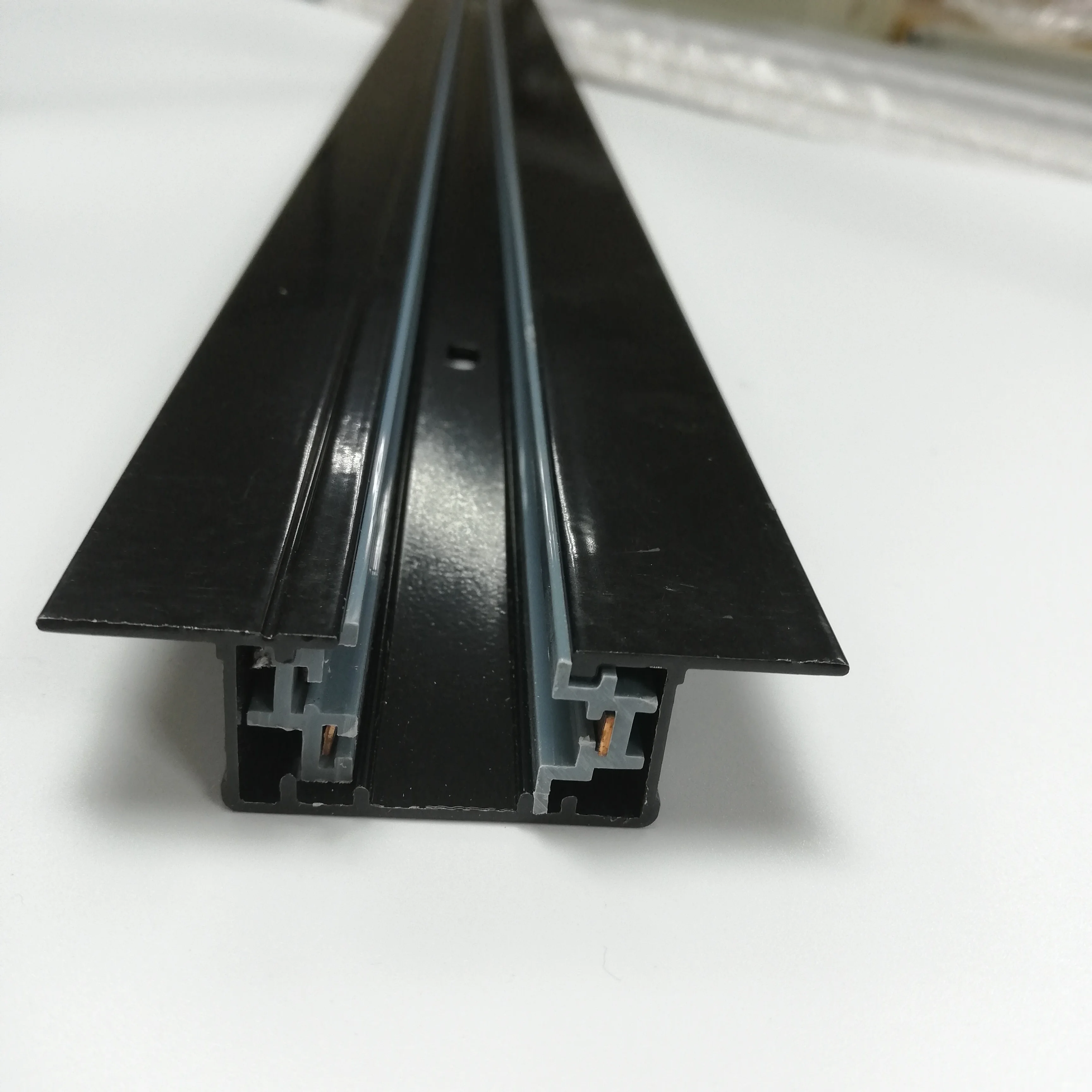 
 Черный утопленные трек рельсовая система для светодиодные дорожки 3 провода 1 м 2 м 3 м 4 FW-T301A  