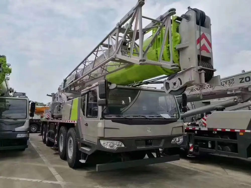 New 70 ton ZOOMLION mobile crane ZTC700V552 stock for sale