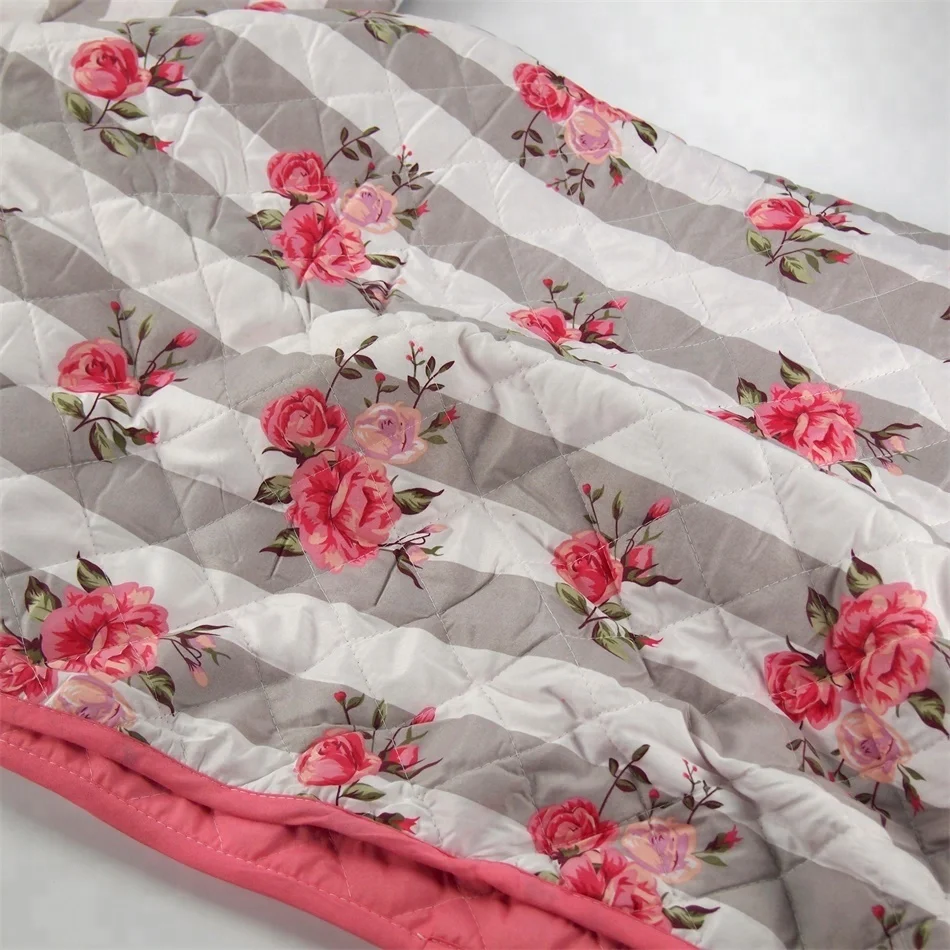 Роскошный комфортный комплект из одеял с принтом, одеяло из полиэстера, дизайн с розовыми цветами