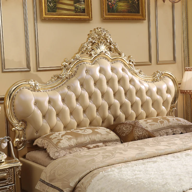 
Роскошная антикварная мебель, деревянная кровать в классическом стиле 