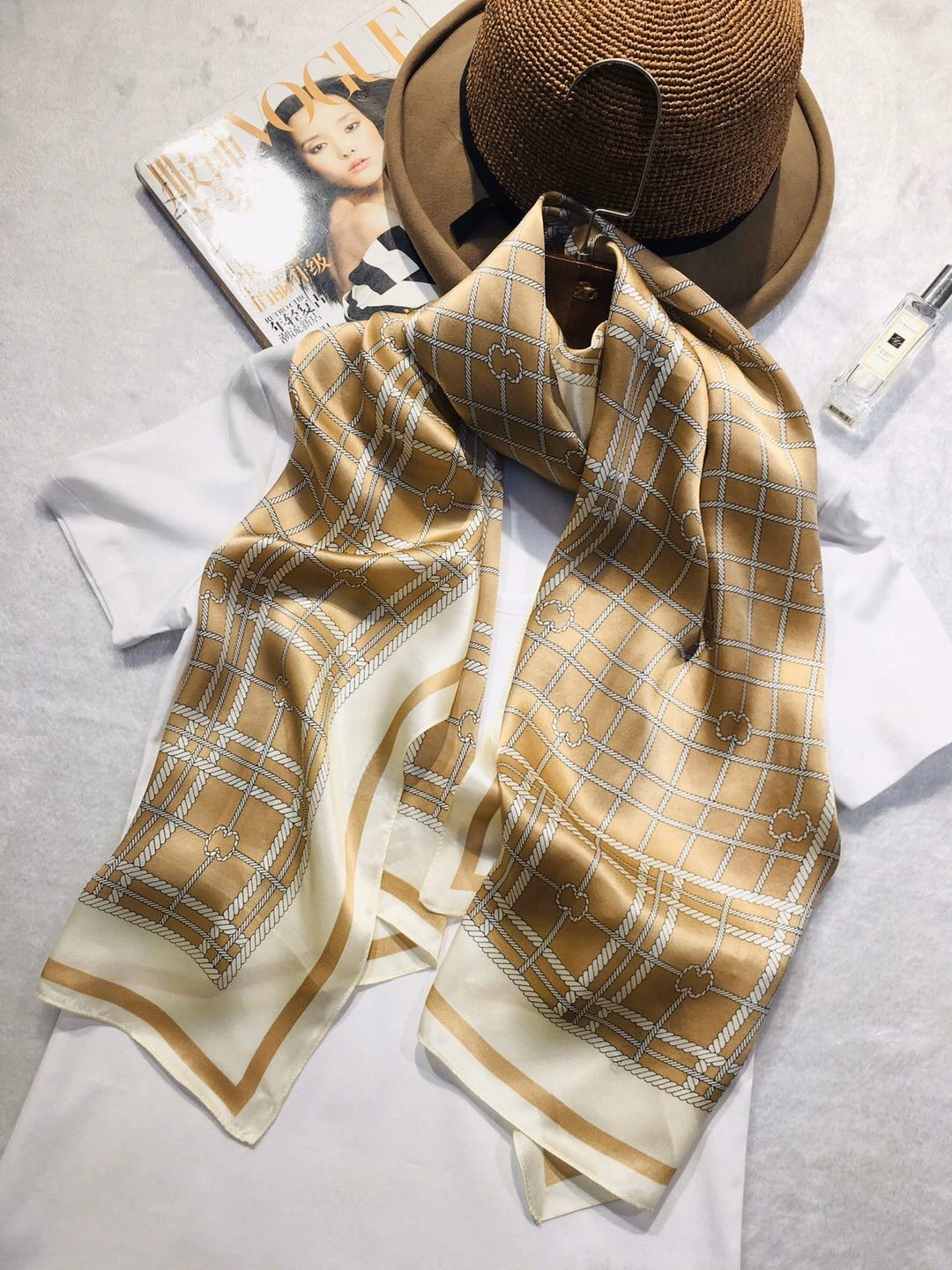 
Новинка, модный шарф из 100% чистого шелка, шелковые шарфы с принтом на заказ, квадратные весенние шарфы с узором 