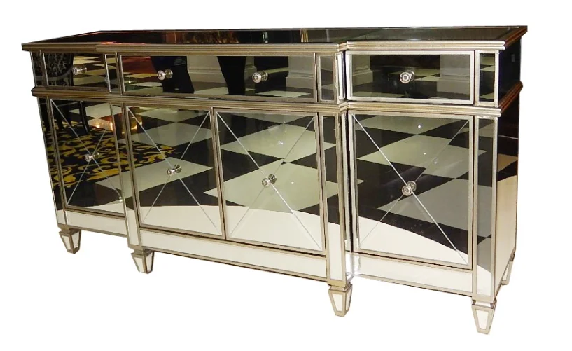 
Современный внешний вид, современный зеркальный шкаф с 4 дверцами и 3 ящиками, стеклянная консоль для специального использования, буфетный сервант для гостиной 