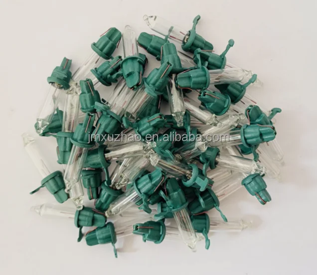 2.5V bulbs green base