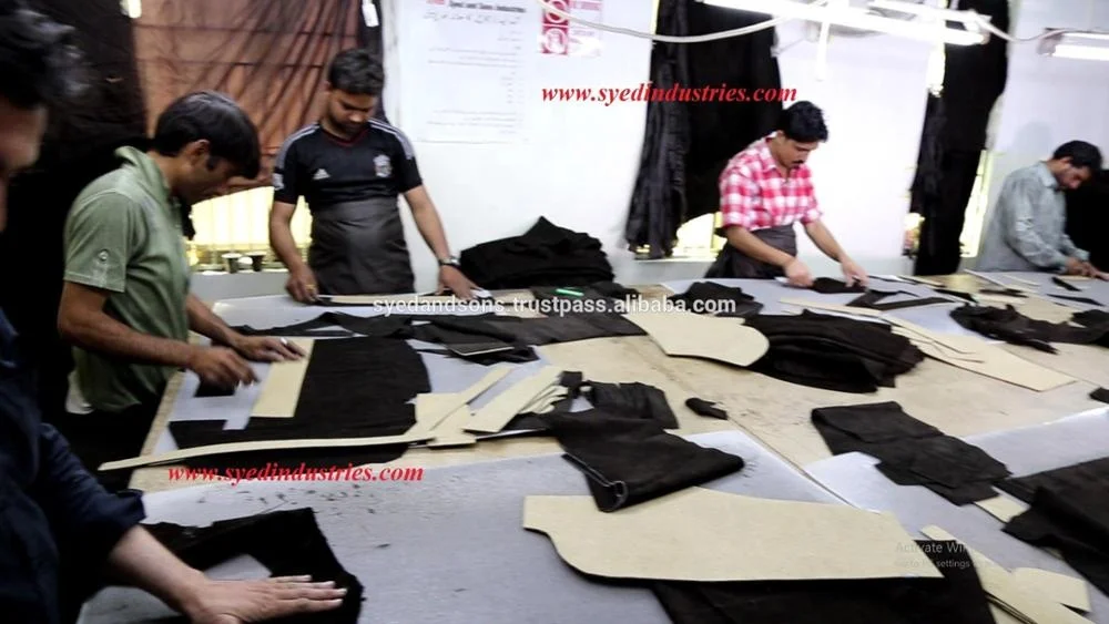 
Мужские черные кожаные парни с карманами на молнии (LC-005) 