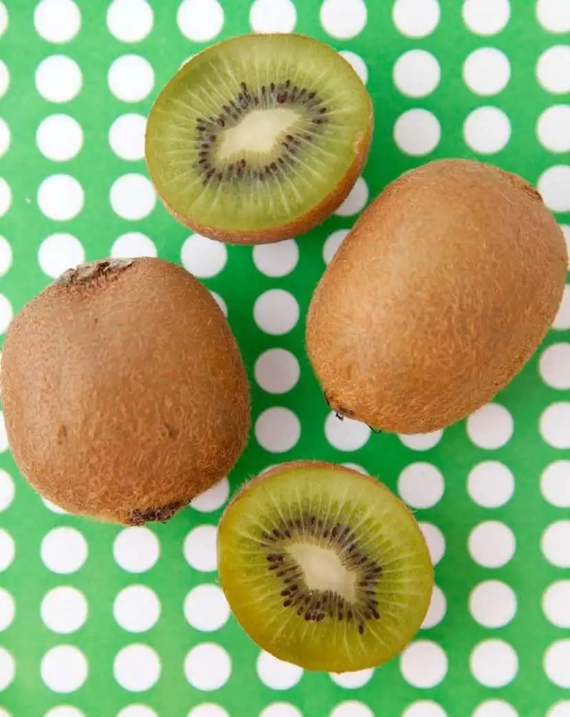 New Fresh Kiwifruit Ready Stock Available Immediate Shipment