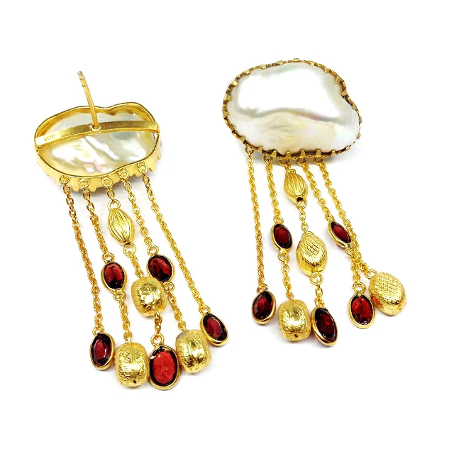 Fashionable Sterling Silver 925 Gold Plated Wholesaler Natural Baroque Pearl Garnet Gemstone Women Earrings Trendy Gift Danglers