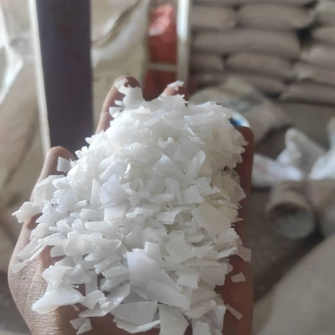 hdpe milk Bottle regrind washed and ready for supply