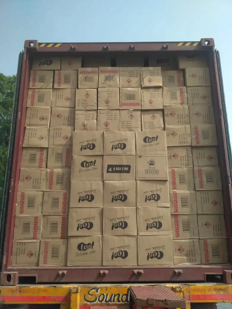 Hot selling 53 X 37 X 11 mm Lighter wax matches with 40 Sticks Carton Box Packing Export at Factory Price from India