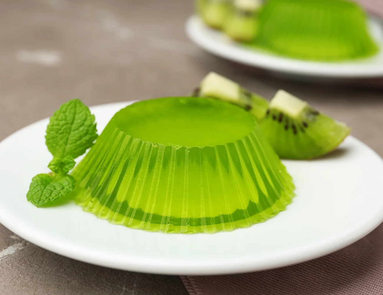 Best product in 2022 Honeydew Melon Flavor Jelly Powder jelly fruit for cooking 140g box packing from Vietnam