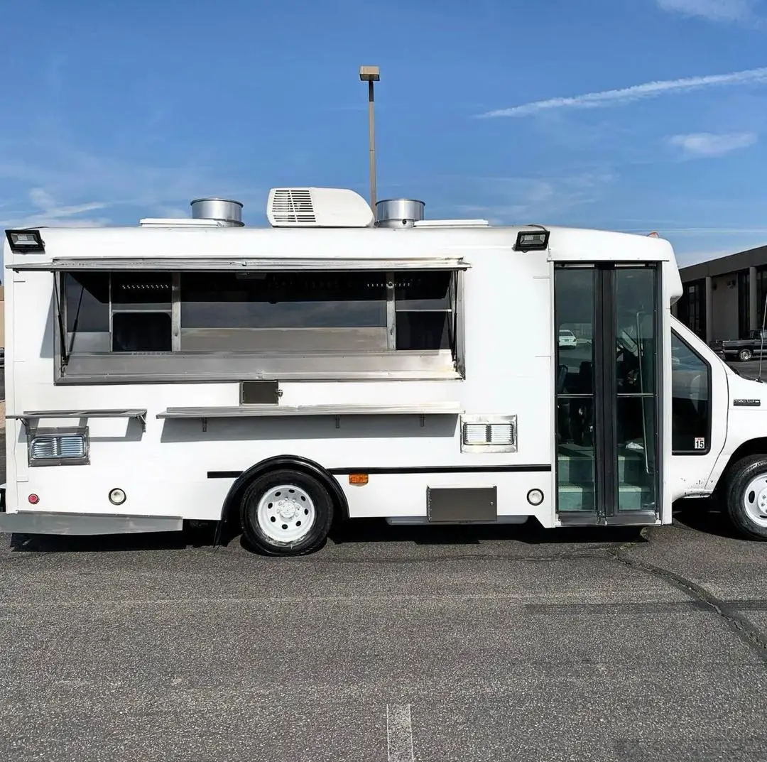 Buy Mobile fast Food truck for sale in USA Buy Fast Food Mobile Food Truck for sale fully equipped
