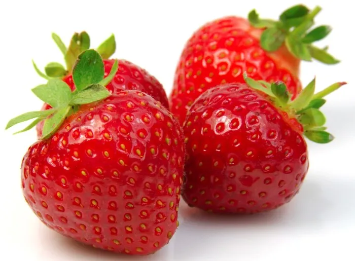 ISO Approved All Normal Sizes IQF Fresh Fruits Frozen Strawberry