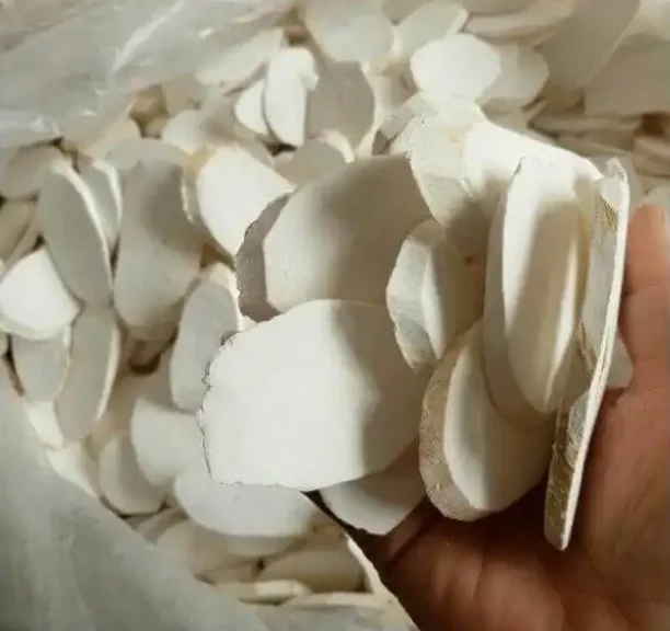 Vietnamese Tapioca Chip For Feeding Animal Cassava Chips for Making Animal Food Dried Tapioca / Cassava Chip For Sale