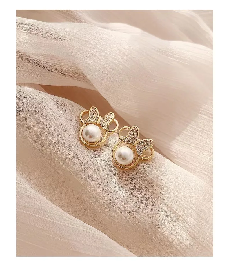 2022 Jewelry Simple Korean Fashion Flower Zircon Design Glass White Pearl Stud Earrings Women