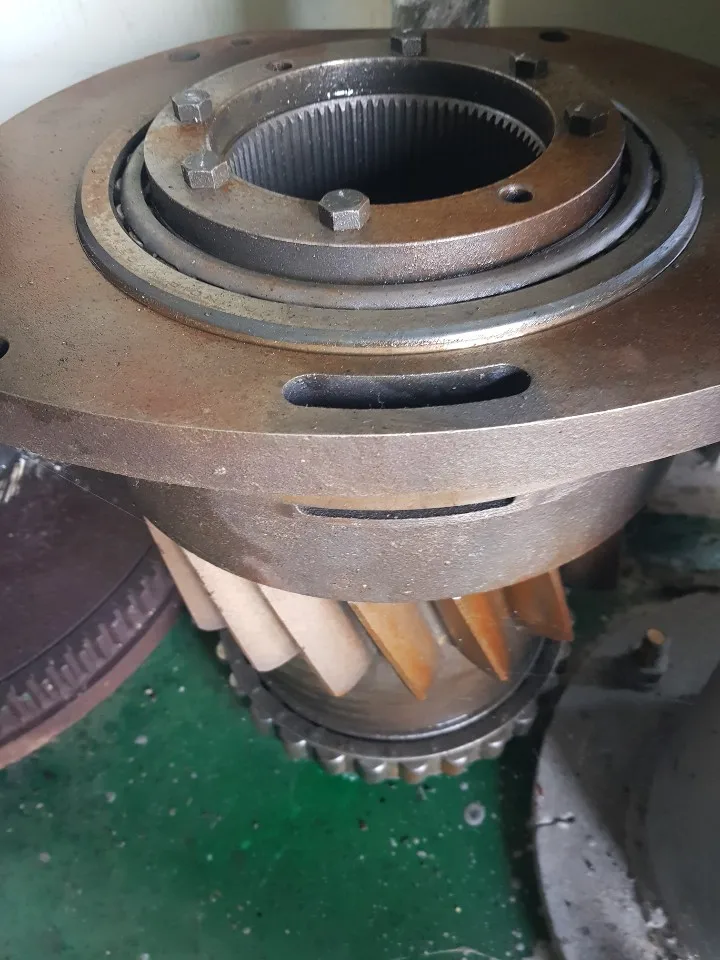 7T8120 .. Gear-21Teeth. AS-трансмиссия. D11N скос и передача. Трактор гусеничного типа. Подержанные детали cat