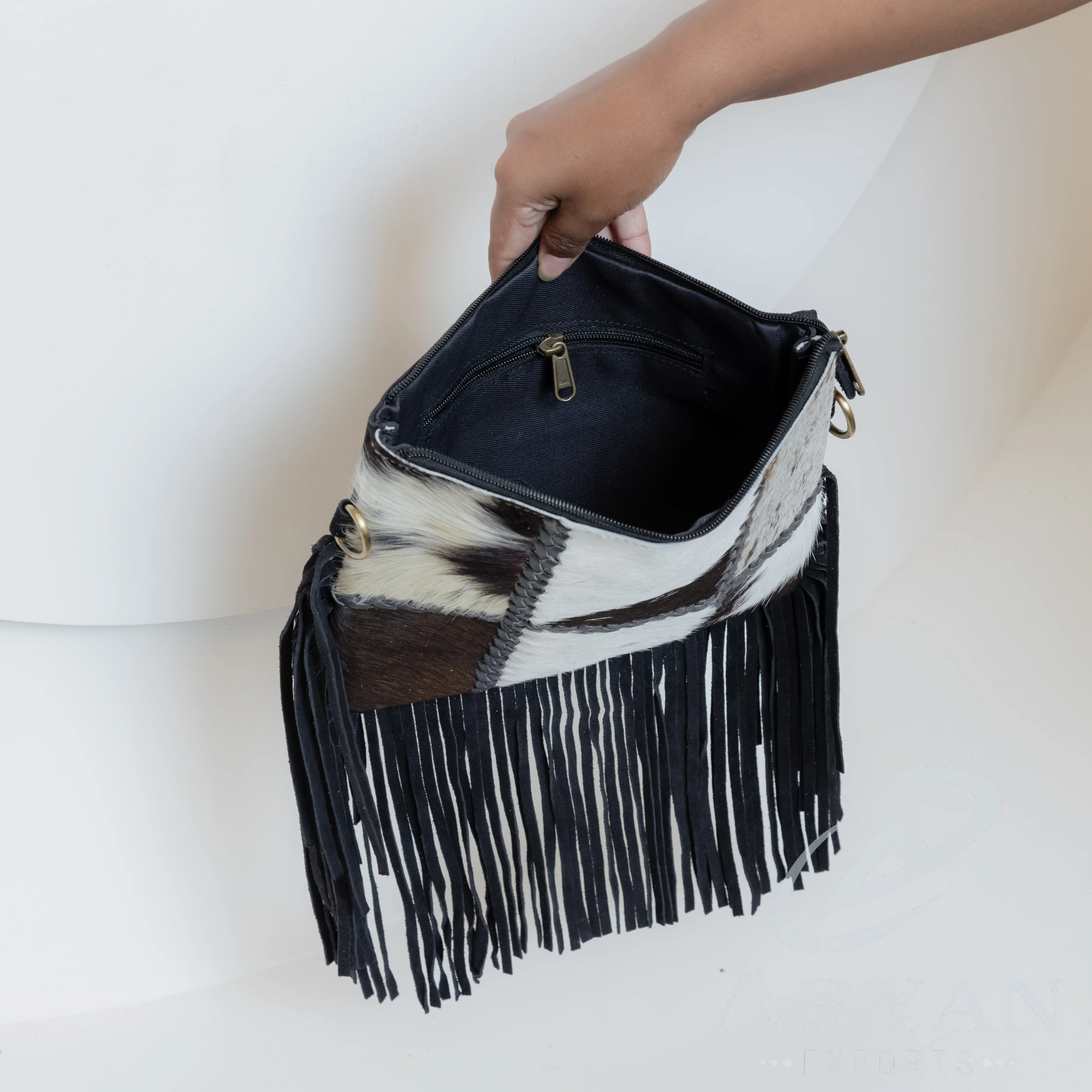 New Western Style Women Hair On Hide Fur Fringe Leather Sling Bag Patches Handbag Crossbody Fashion Gypsy Fringe Stylish Bags
