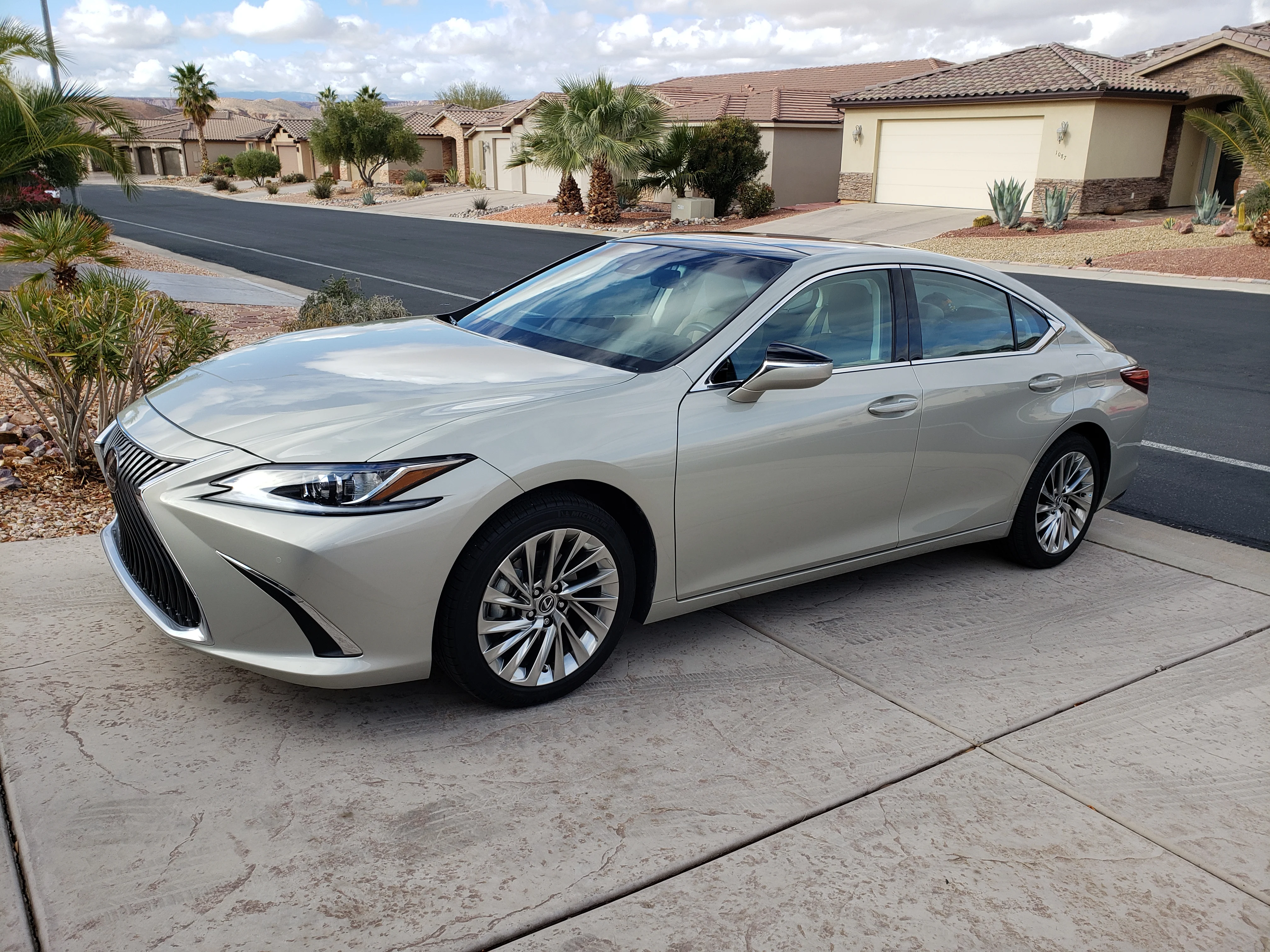 Продажа подержанных 2011 Lexus LS 460/продажа автомобилей LEXUS