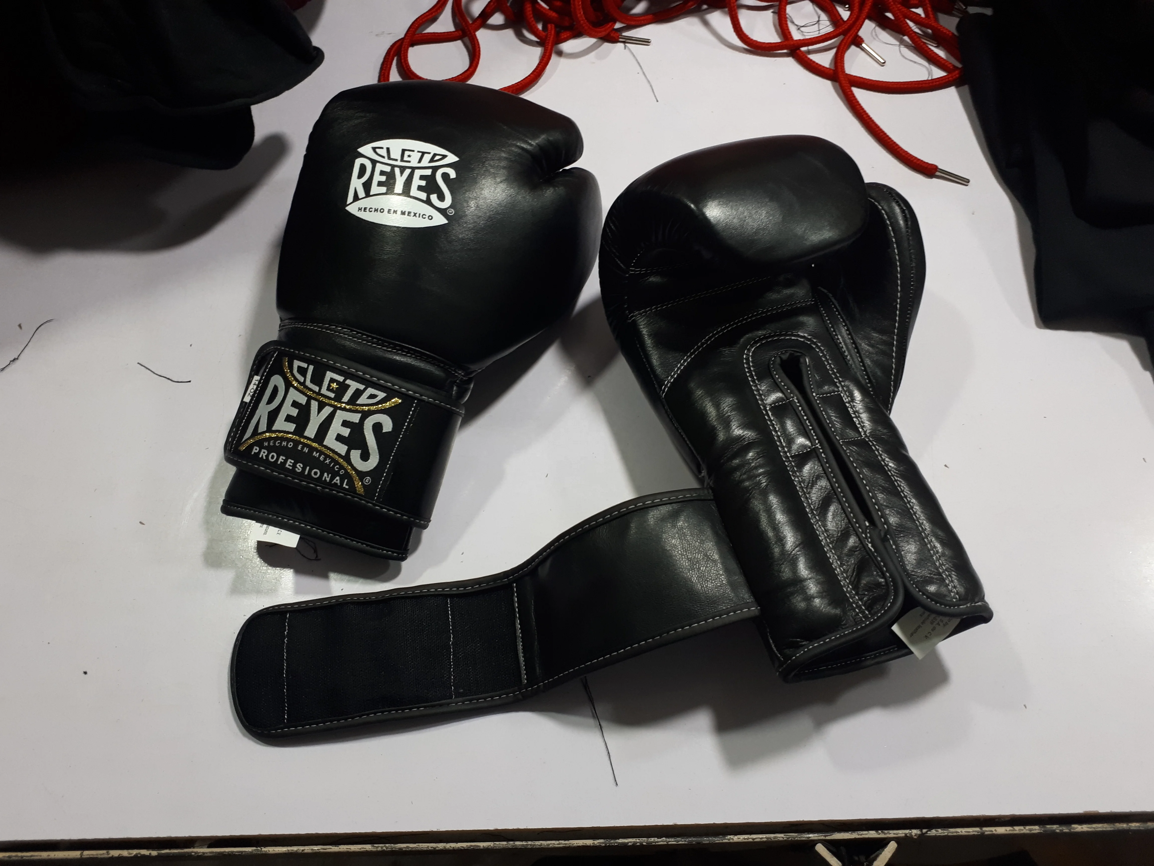 Professional winning Boxing gloves cleto Genuine Leather MMA Muay Thai Sparring kick boxing Martial Arts boxing gloves