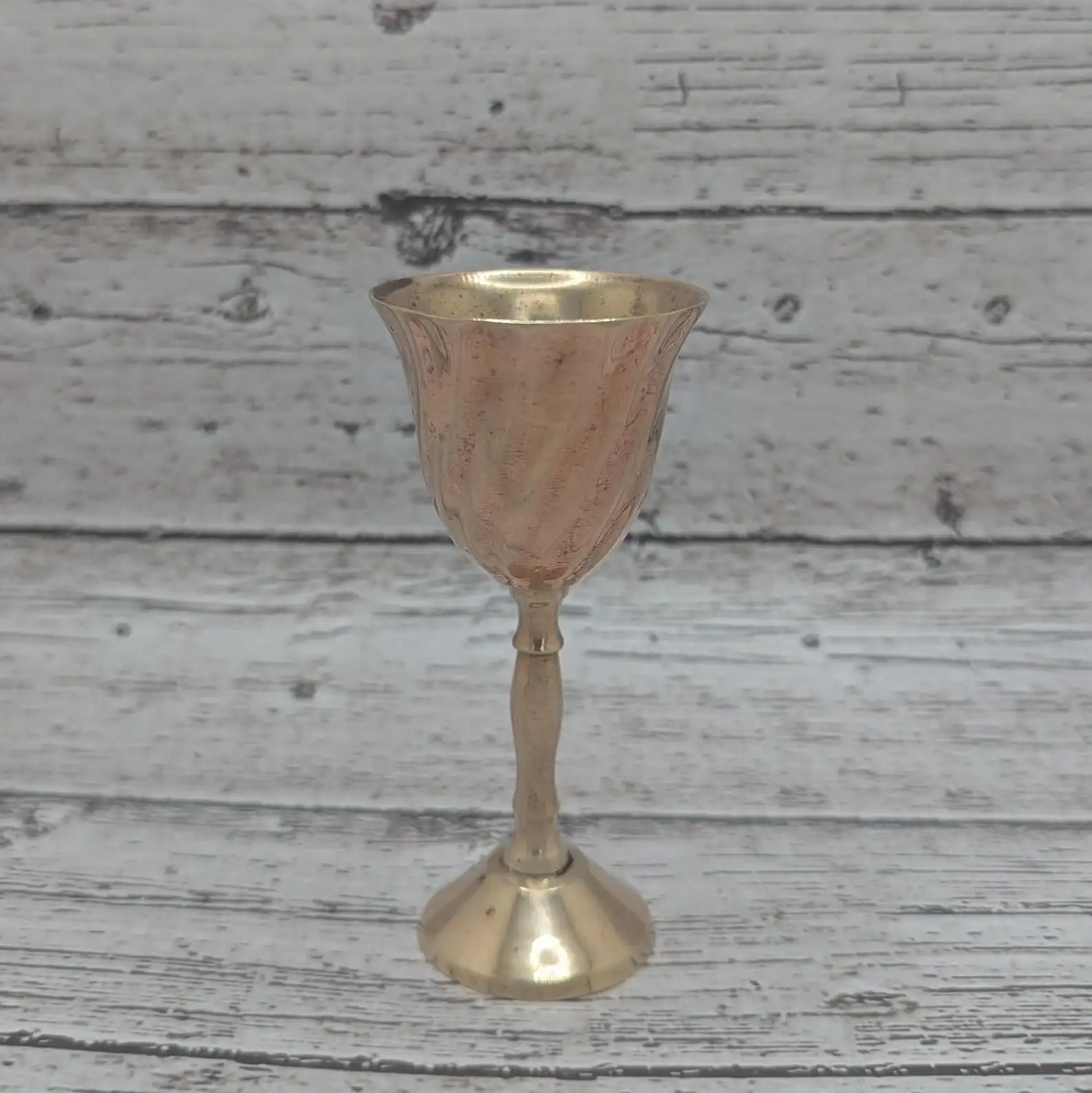 Handcrafted Modern Style Metal Brass Chalice Ciborium Paten Great Quality Church Accessories Customized Design Plated Technique