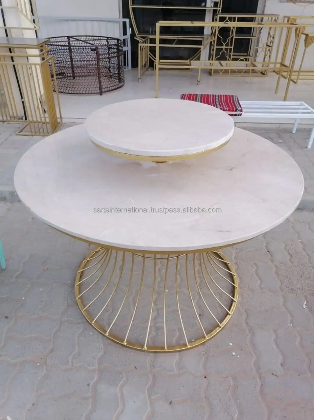 Luxury Dining and Coffee Tables Elegant Dining Sets Metal Bases Console Tables and Unique Centerpieces for Home and Weddings