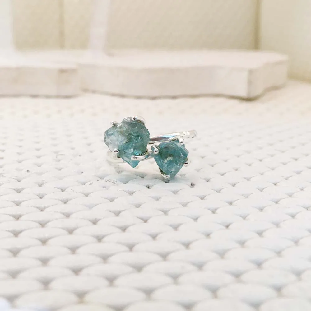 Perfect Handmade Natural Raw Apatite Gemstone Ring Solid 925 Sterling Silver Wholesale Price Excellent Top Quality Gemstone Ring