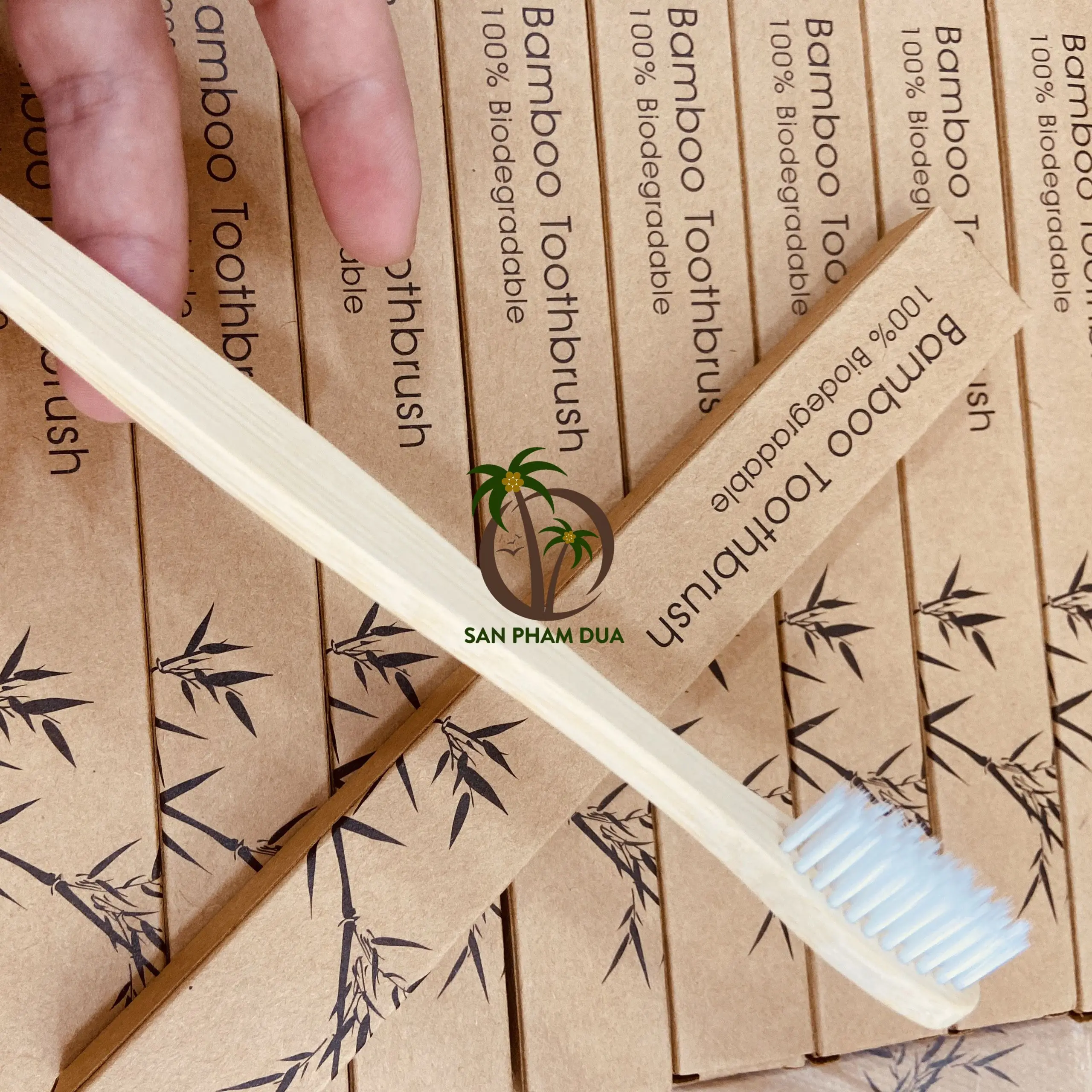 BAMBOO TOOTHBRUSH WITH CASE BRISTLE CHARCOAL BAMBOO TOOTHBRUSH CUSTOMIZED LOGO ECO-FIRENDLY NATURAL