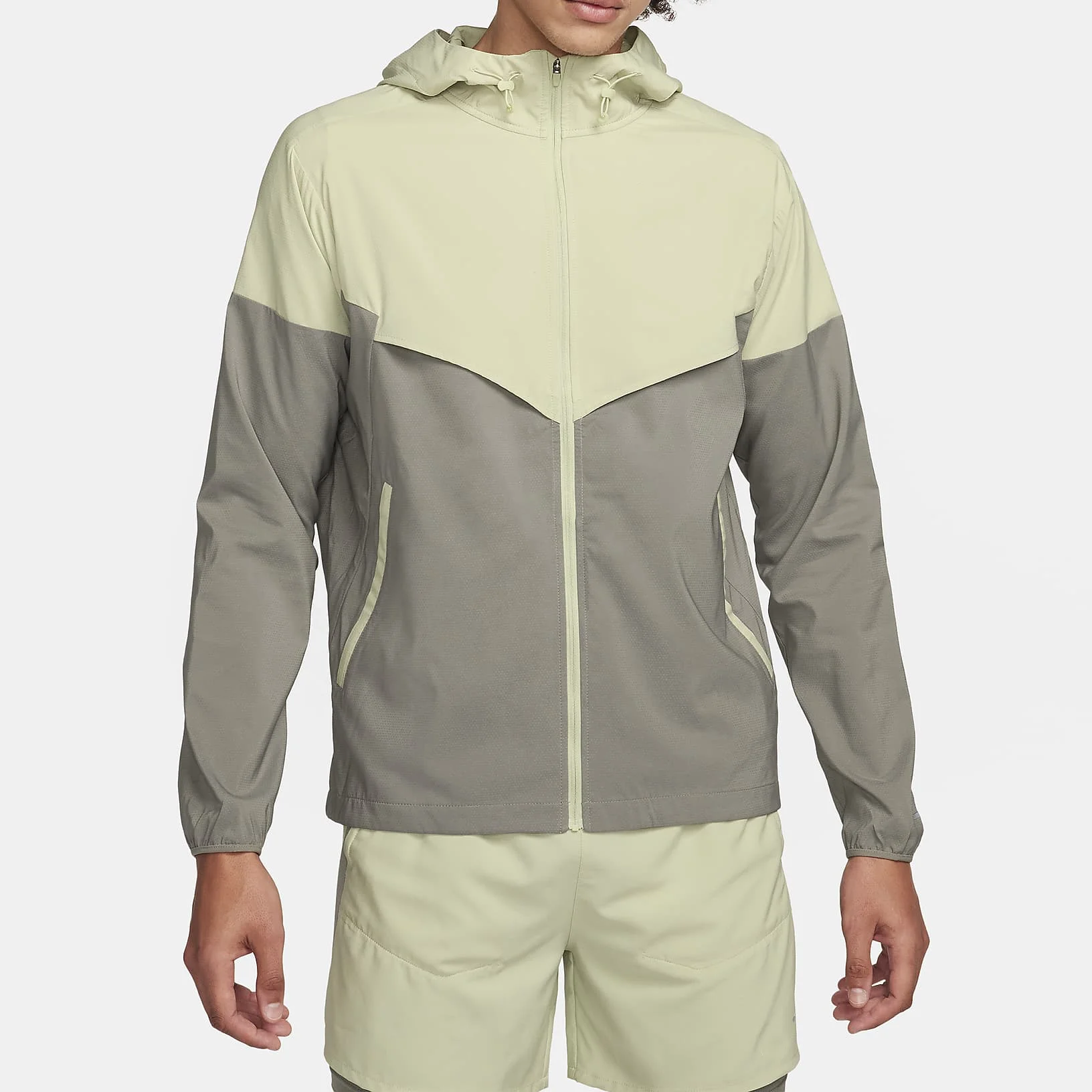 Outdoor Waterproof Windbreaker Jacket For Men Slim Fit Color Block Nylon Zipper Jacket High Quality Soft Zip Up