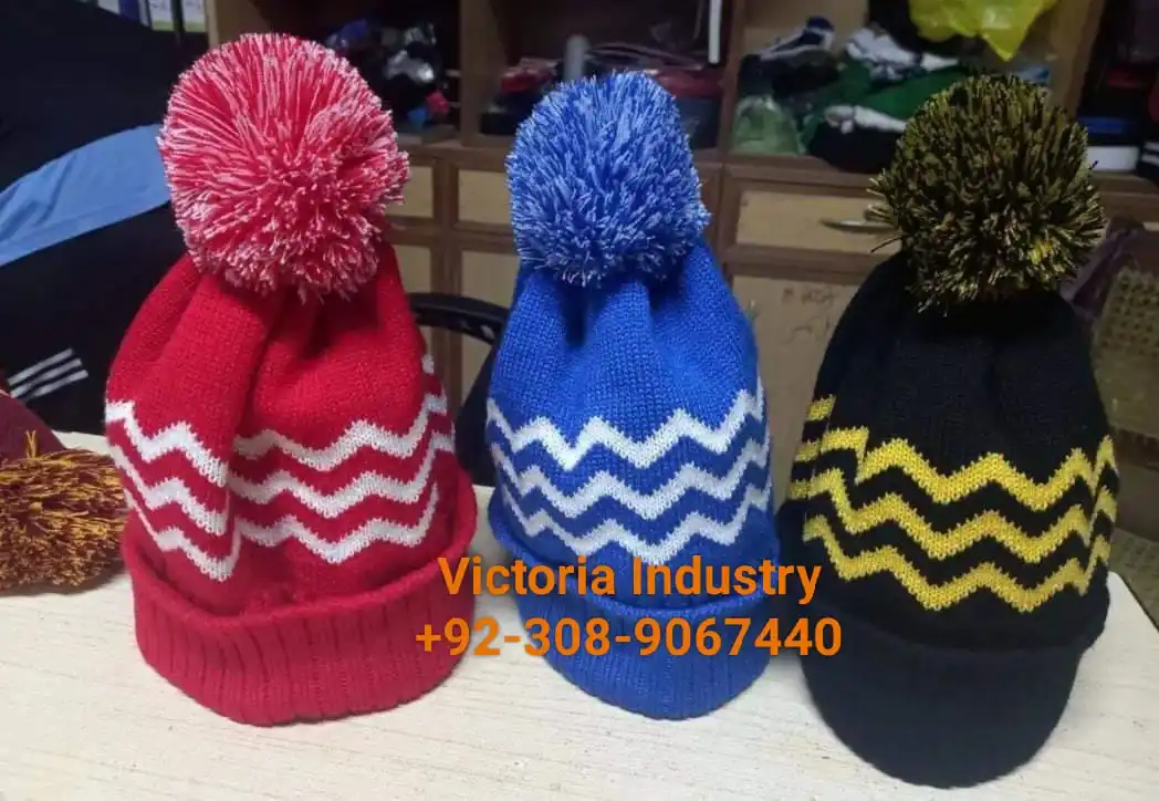 Оптовая продажа Мужская ветрозащитная зимняя вязаная Лыжная маска с 3 отверстиями Балаклава вышитым логотипом Полнолицевая