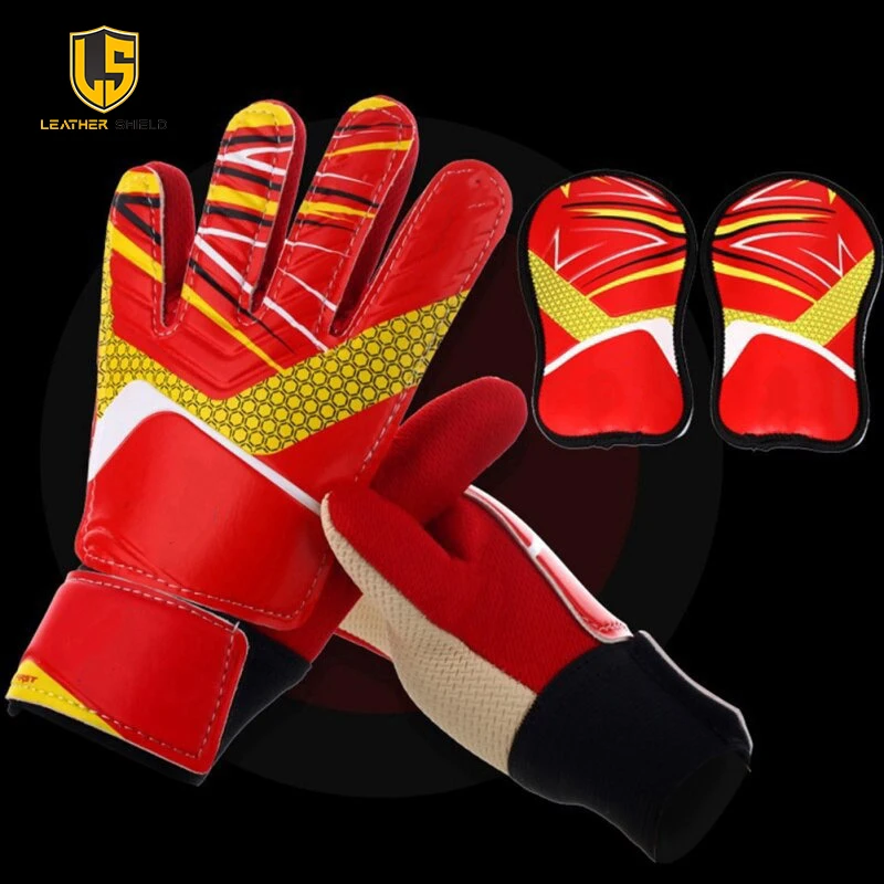 2022 New Design Your Own Material Soccer Football Black Color Goalkeeper Gloves Cheap low Price