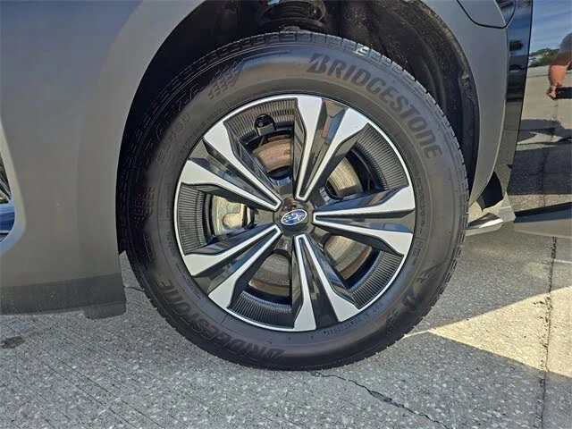 Новый бренд 2023 SUBA-RU SOLTERRA PREMIUM AWD доставка от двери до