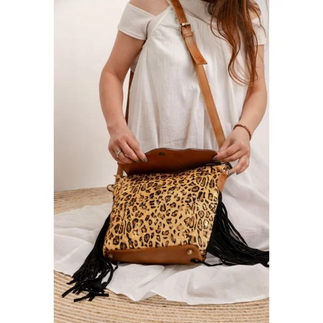 Carving Leather Handbag Fringe Shoulder Crossbody Sling Bags Women Tooled Tassel Leather Bags