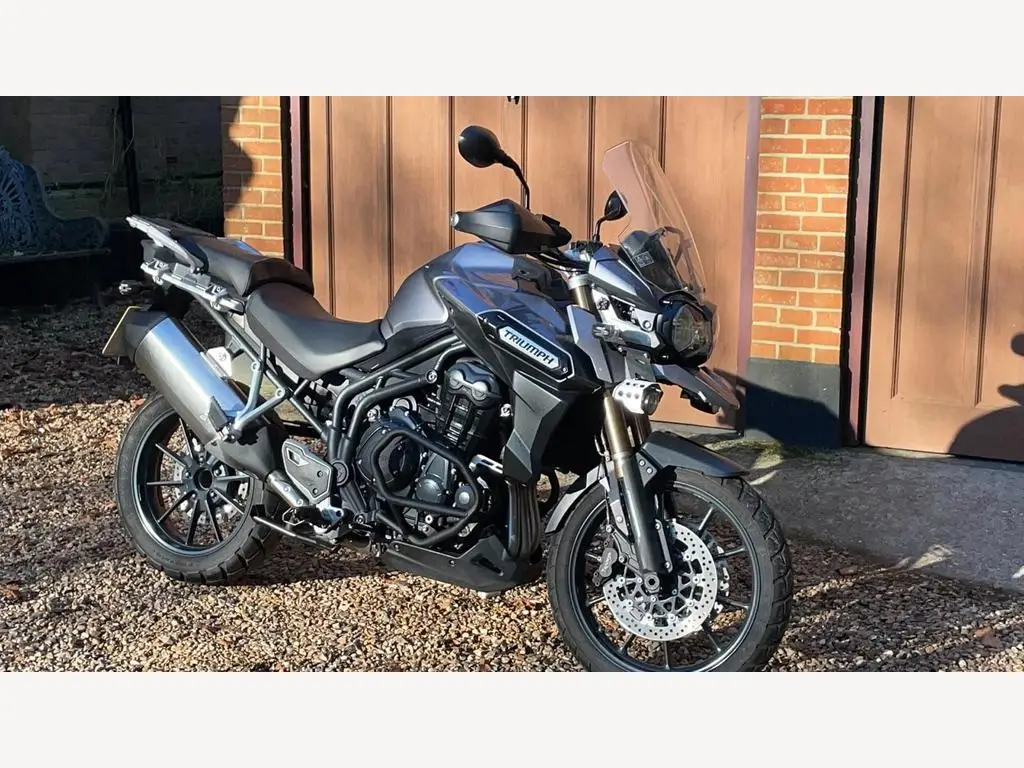 Оптовая продажа Triumph TIGER EXPLORER 1200cc Подержанный спортивный велосипед доступен для продажи