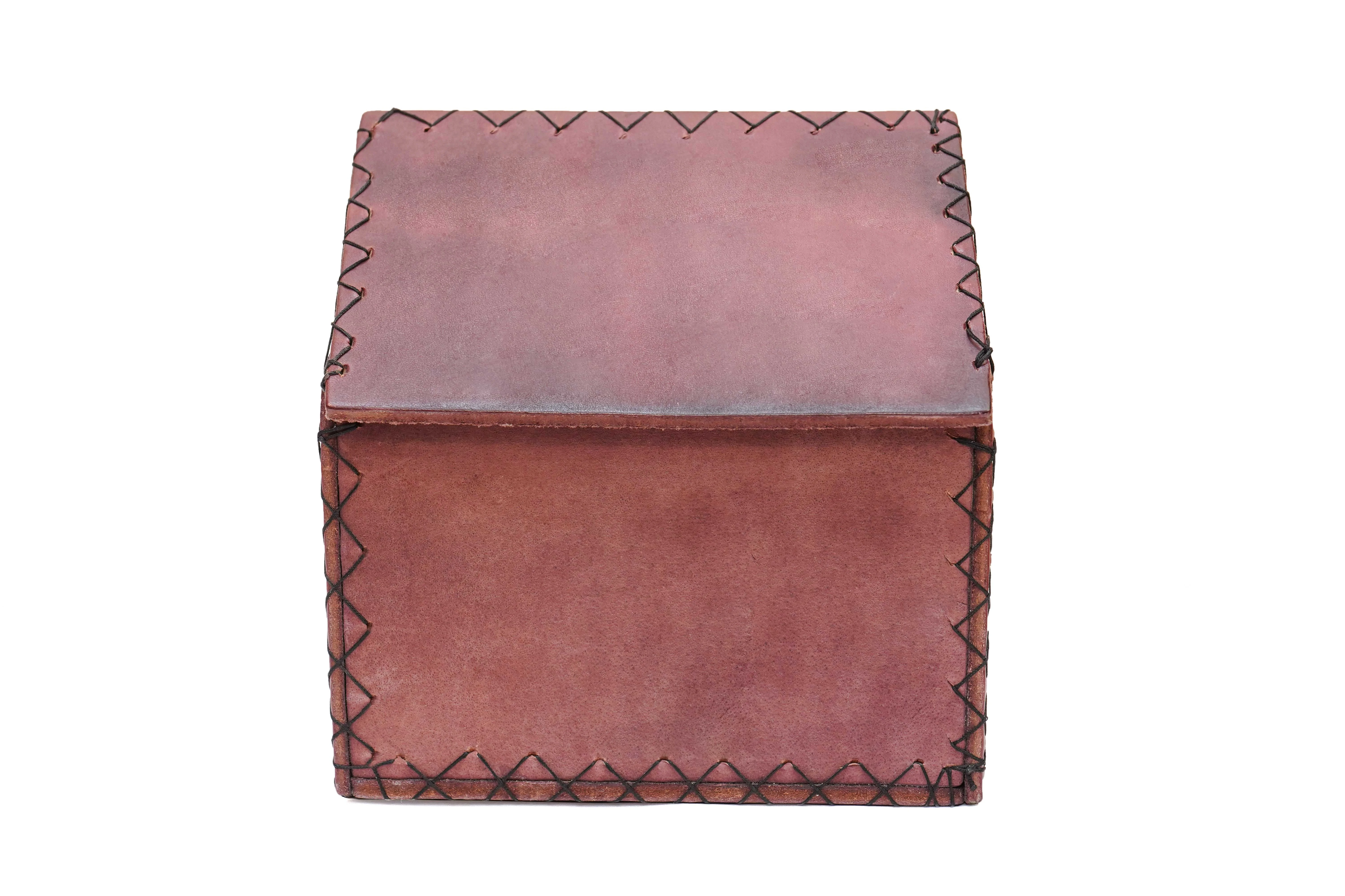 LEATHER BIRD HOUSE HUT SHAPE INDOOR OUTDOOR BIRD PERCH BIRD COOP FACTORY PRICE CUSTOMIZATION AVAILABLE