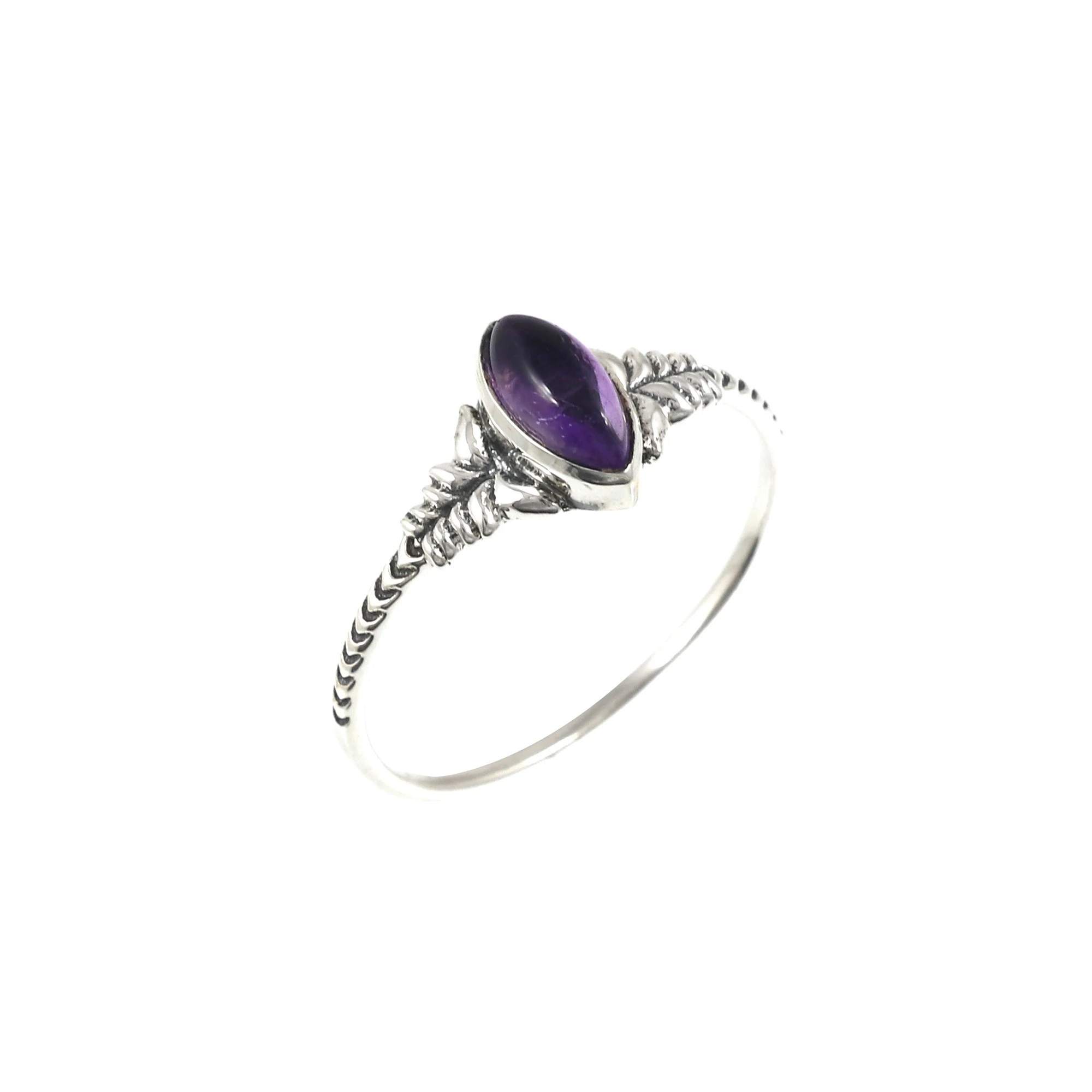 Minimal Nature Silver Jewelry Ring Wholesale Garnet and Natural Gemstone for Wedding and Party