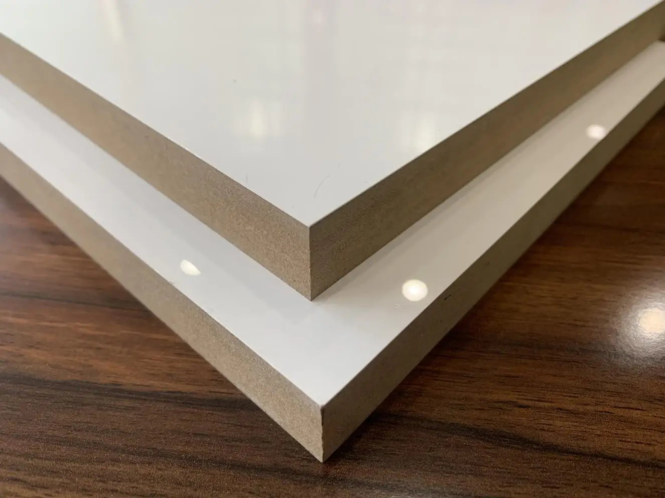 18mm High glossy UV coated  MDF for cabinet