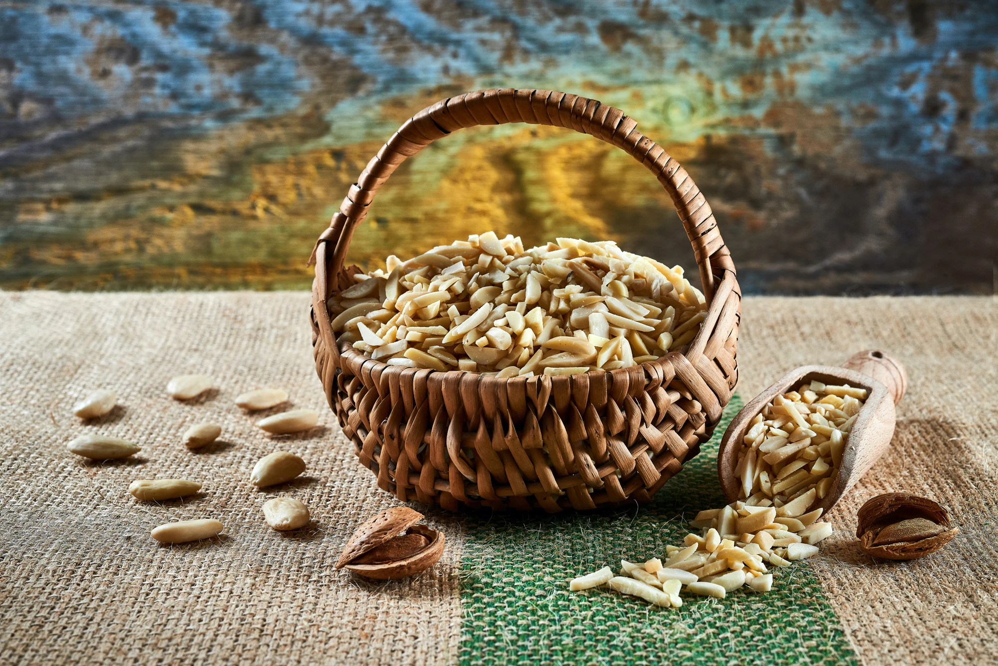 International Best Price 1 kg Vacuum Bagged Blanched Almonds and Hazelnuts Sticks Dried Food Veggies and Nuts
