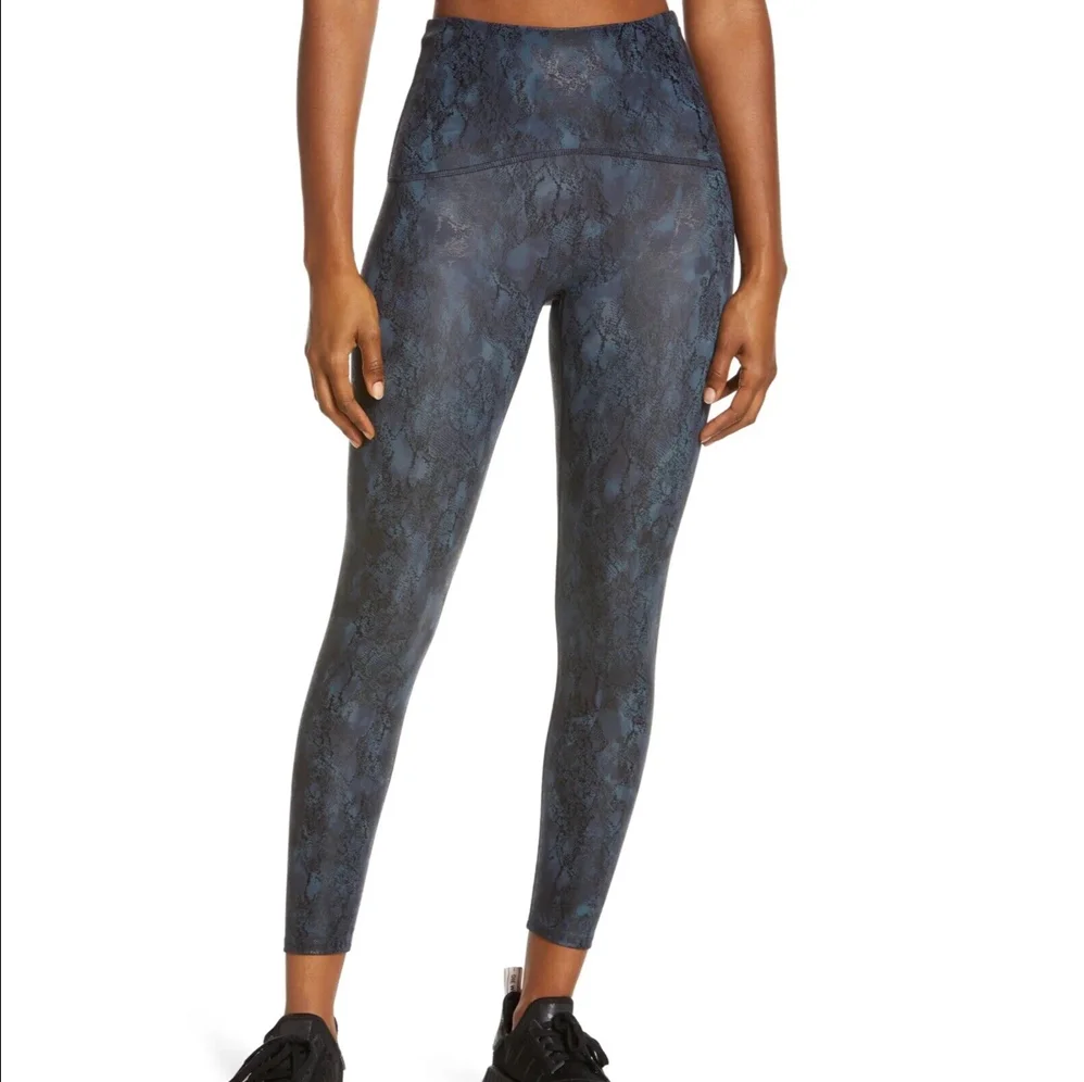 NEW Booty Boost Faux Leather Reptile Leggings Navy leggings For Womens