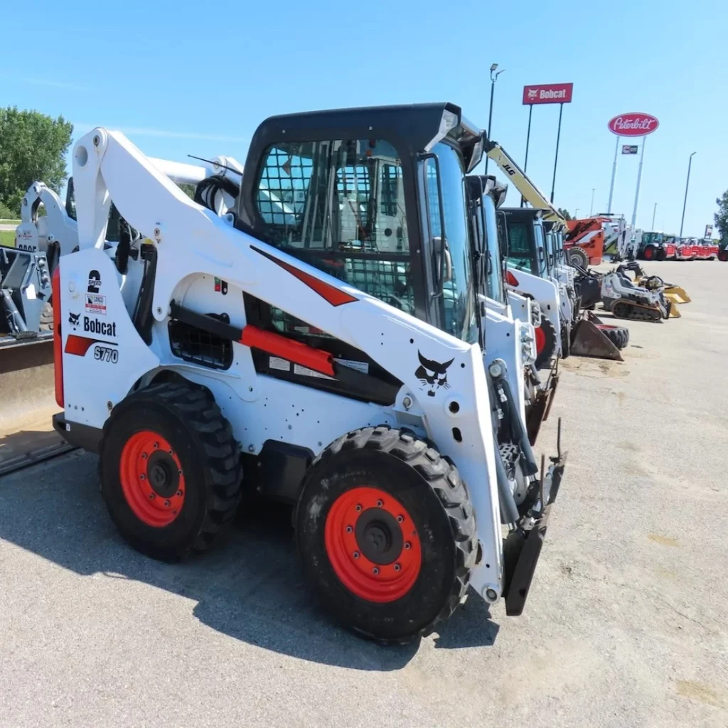 Колесный погрузчик Bobcat S-Series